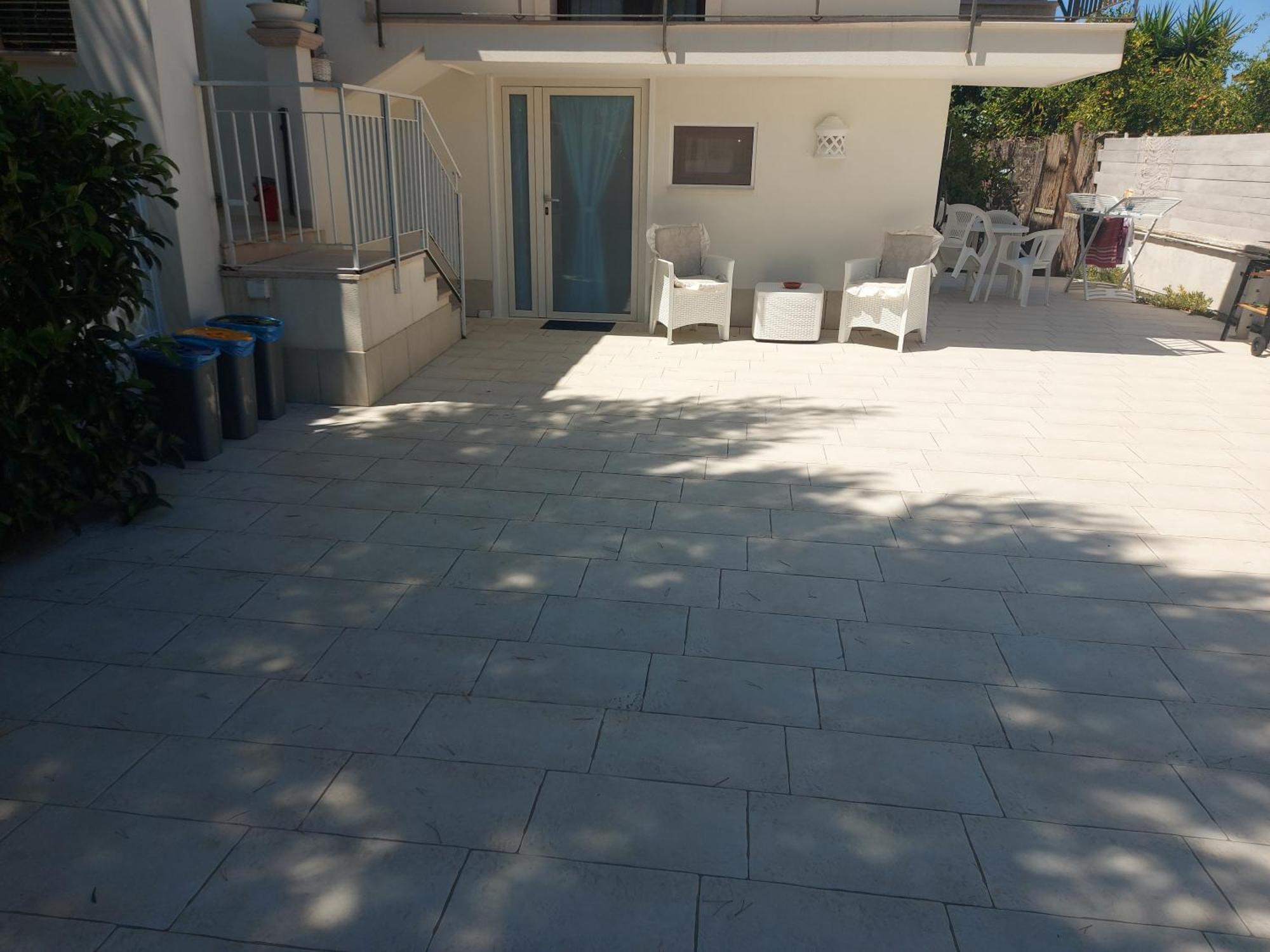 Casa Vacanza Fiori di Maggio Pulsano Esterno foto