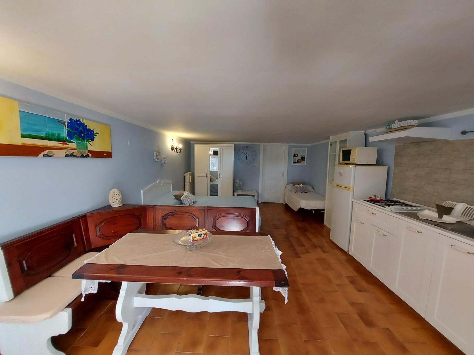 Casa Vacanza Fiori di Maggio Pulsano Esterno foto